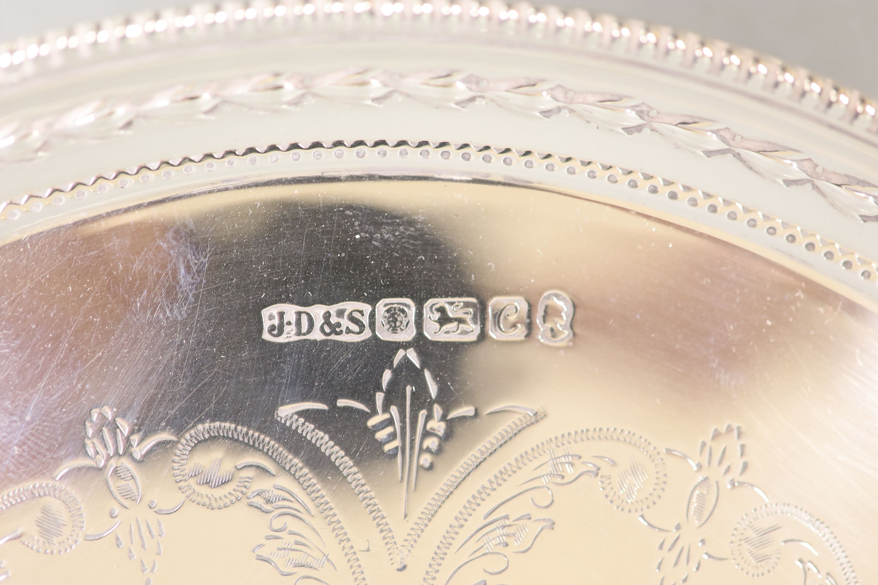 A modern pierced circular silver salver, James Dixon & Sons, Sheffield, 1977, 25.5cm
